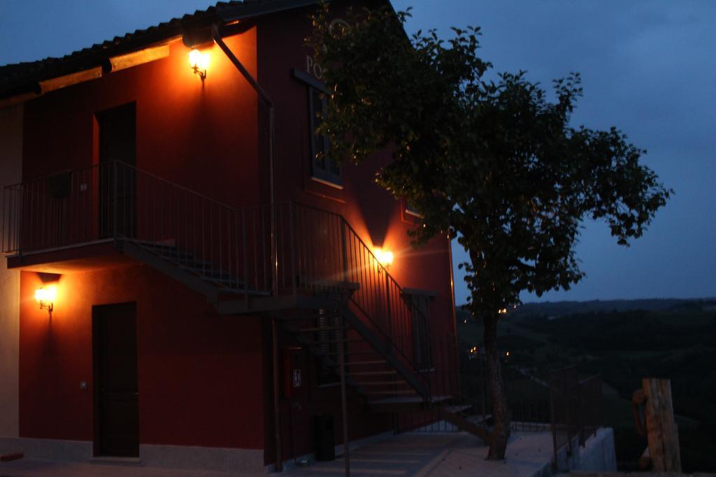 Poggio Dei Farinetti Bed & Breakfast Diano dʼAlba Dış mekan fotoğraf