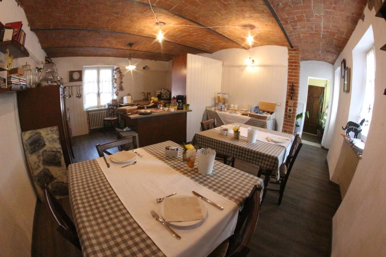 Poggio Dei Farinetti Bed & Breakfast Diano dʼAlba Dış mekan fotoğraf