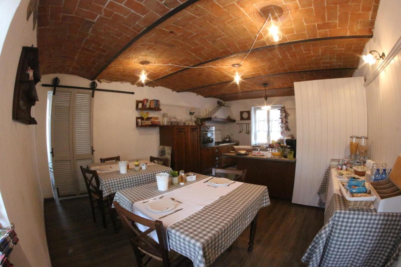 Poggio Dei Farinetti Bed & Breakfast Diano dʼAlba Dış mekan fotoğraf